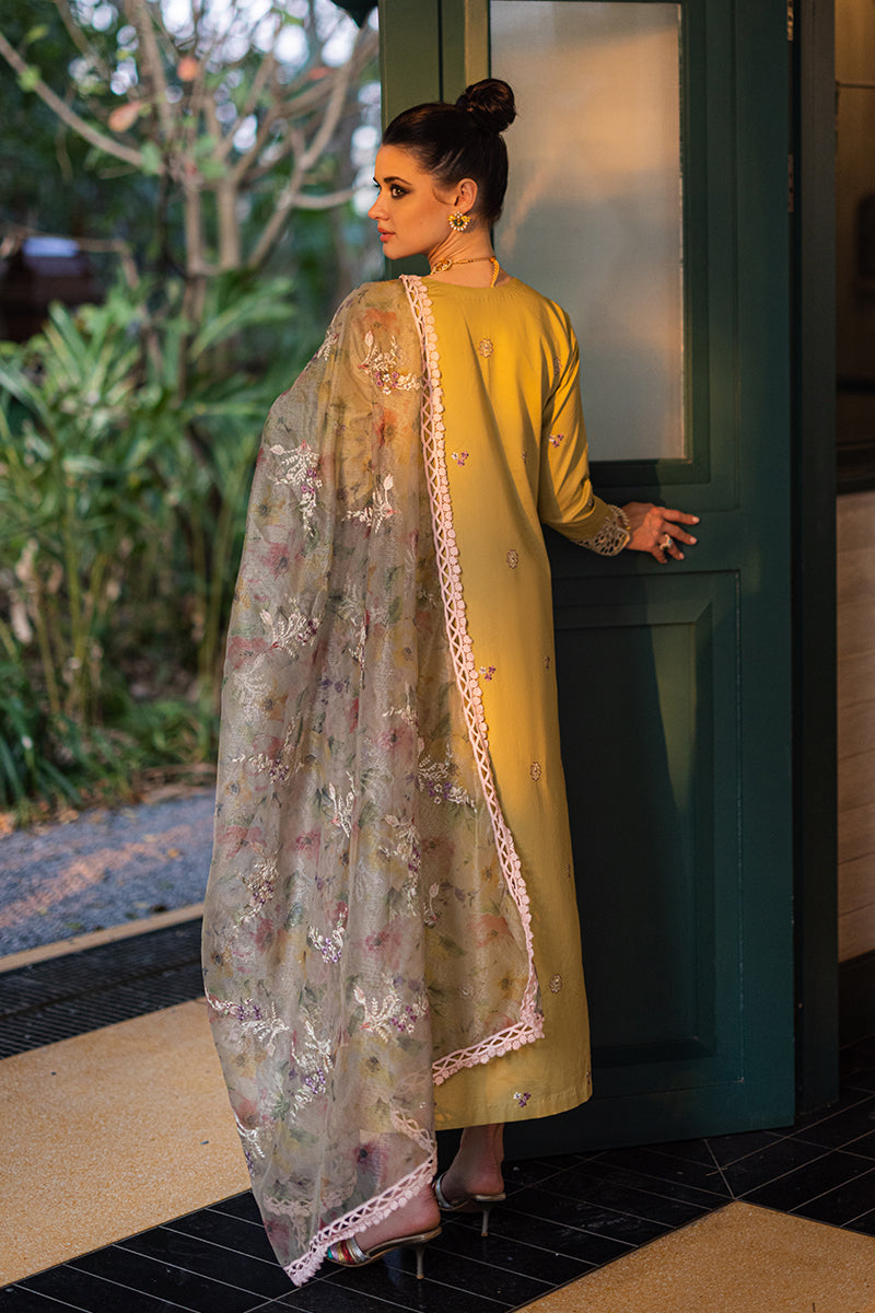 Orient Express By Mushq Embroidered Luxury Lawn Collection '24 (07)