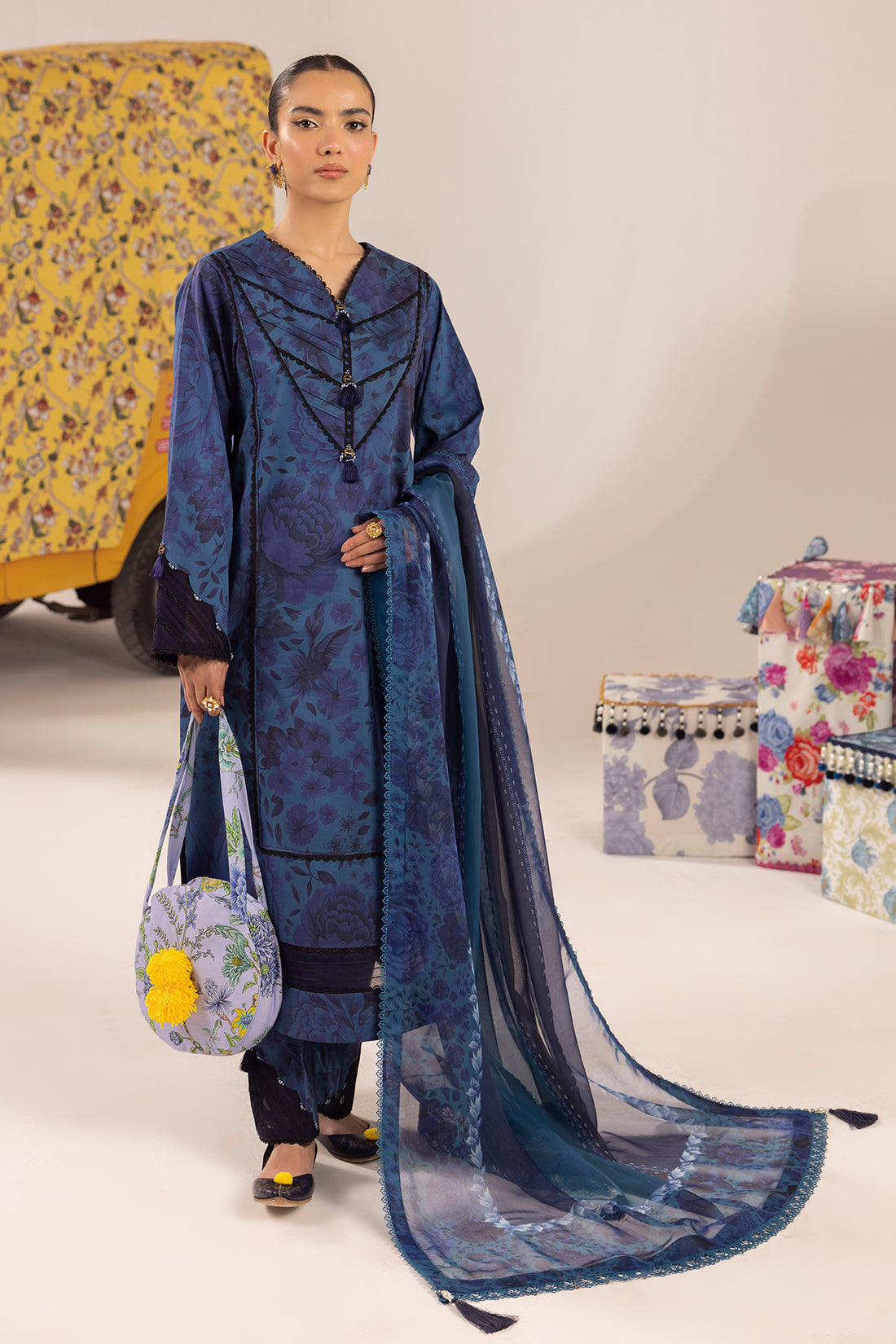 Alizeh Sheen Prints Collection '24 (04)