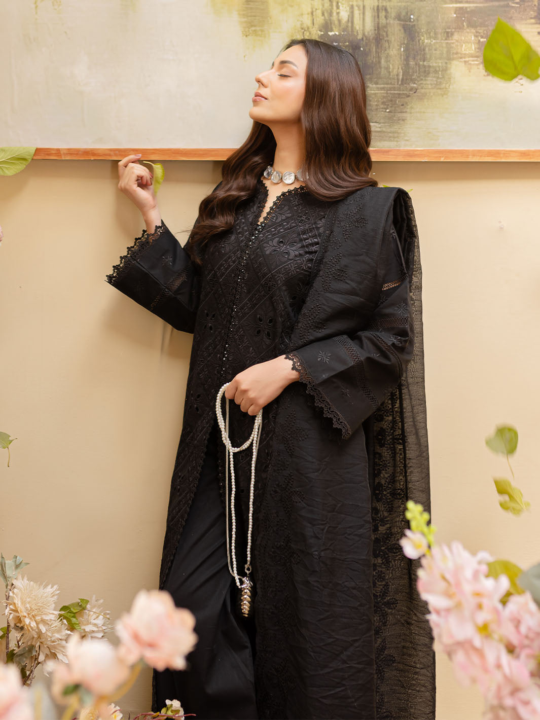 Twilight Luxury Lawn '25 By Mahnur