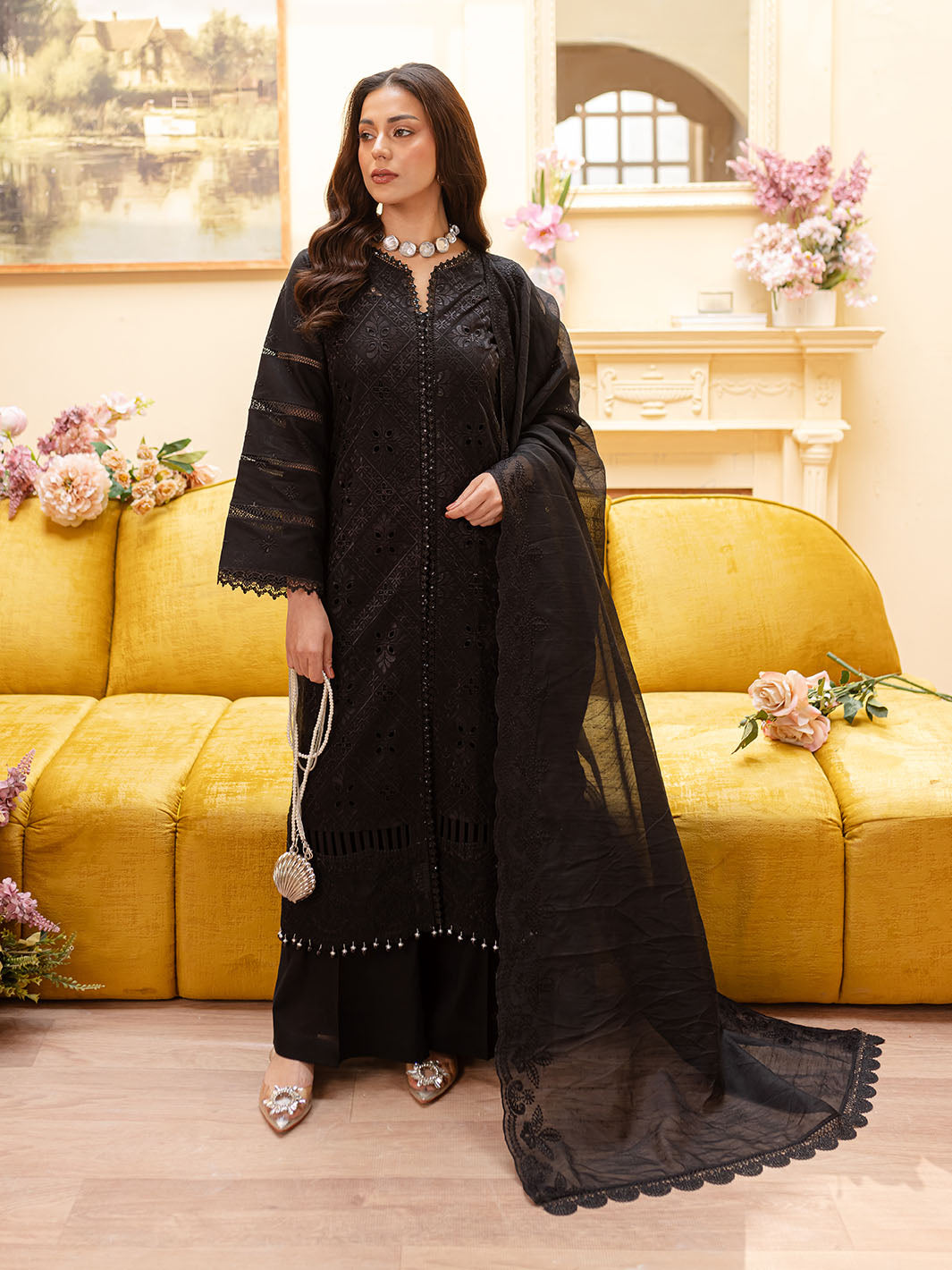 Twilight Luxury Lawn '25 By Mahnur