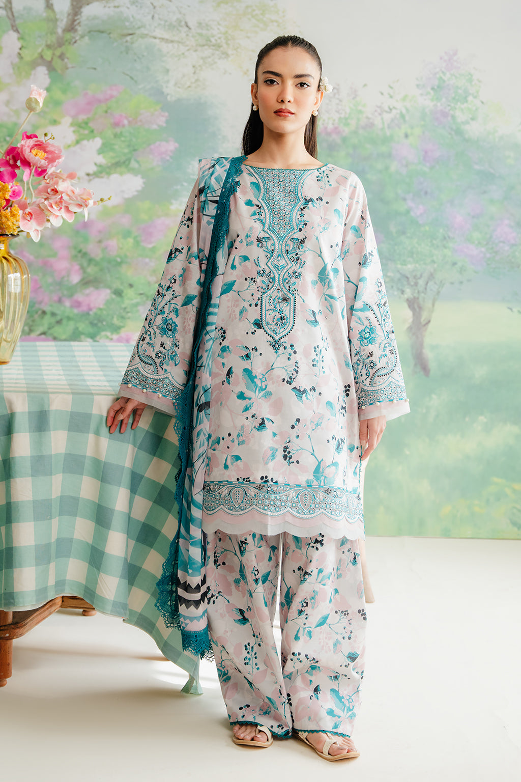 The Floral Charm Lawn Collection By Afrozeh 05