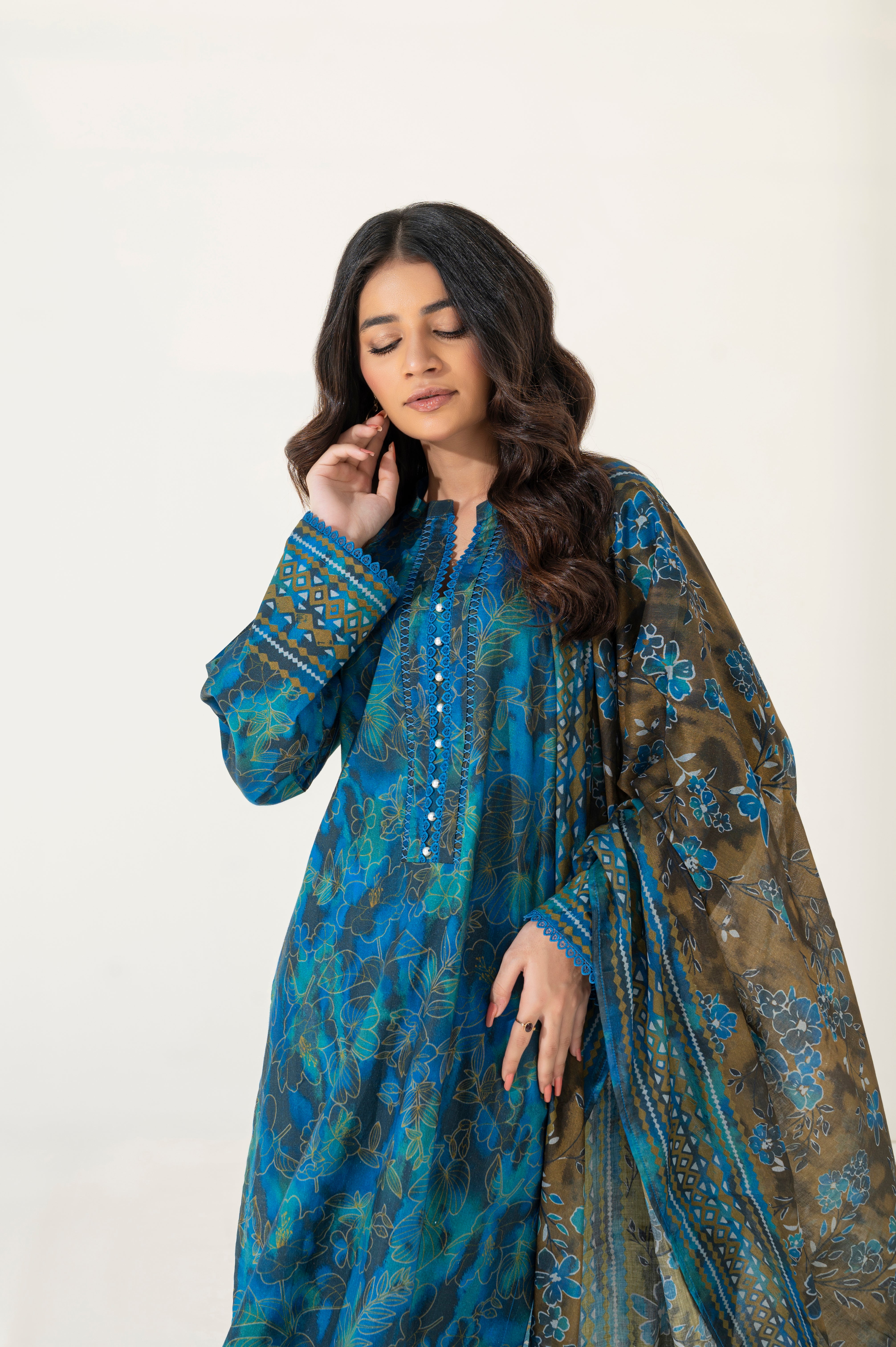 Manahil Lakhani | Celestine RTW Cambric 3 Piece