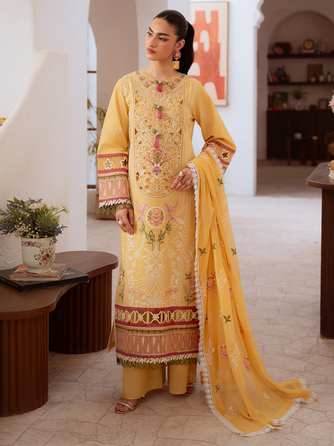 Shanaya Lawn '26 By Mahnur