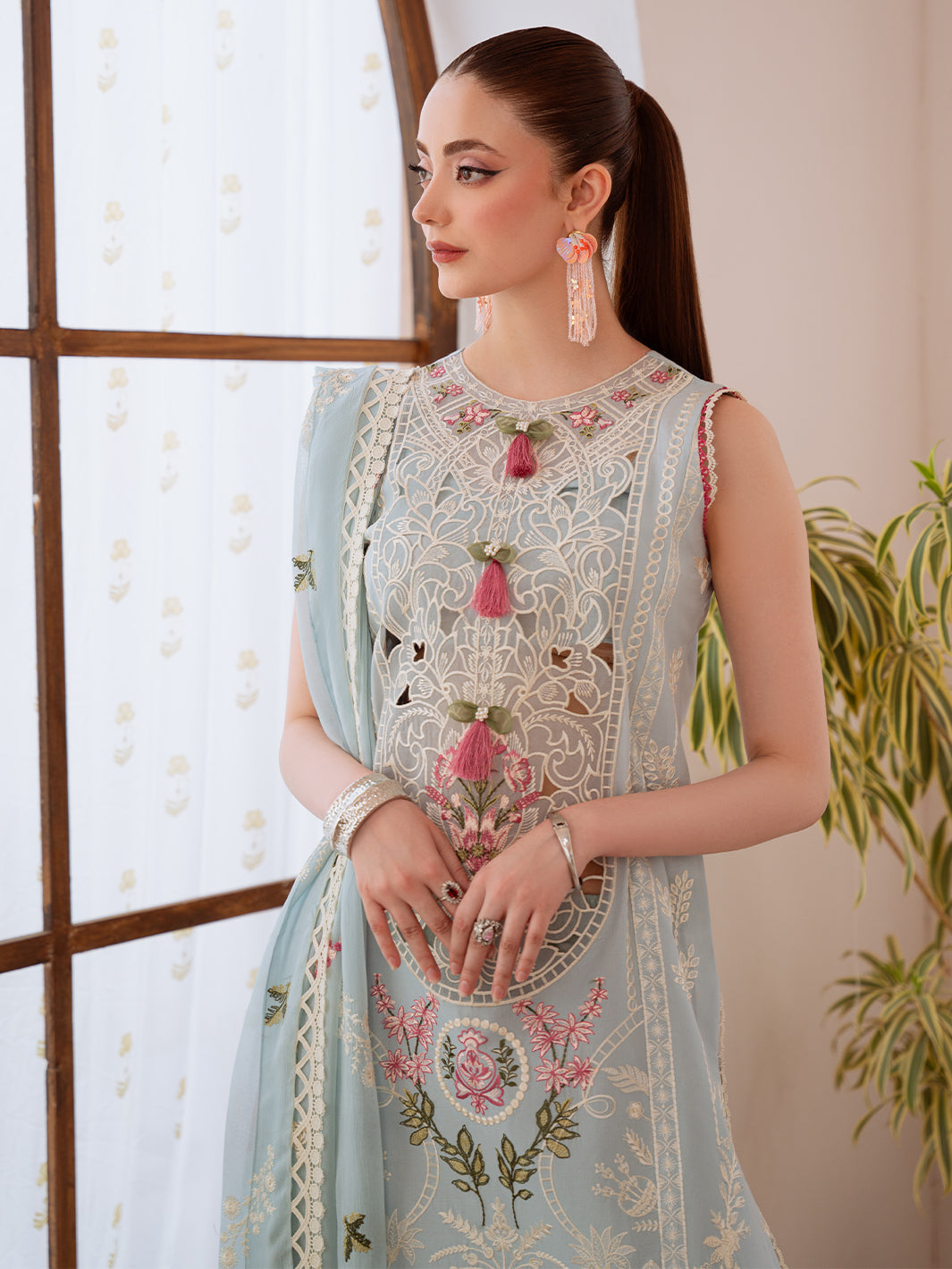 Shanaya Lawn '26 By Mahnur