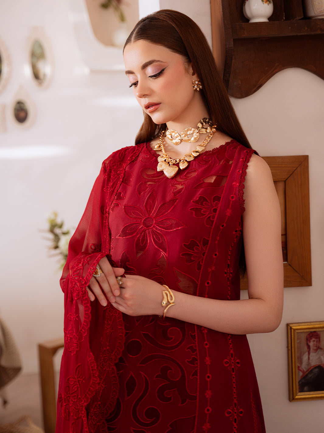 Shanaya Lawn '26 By Mahnur