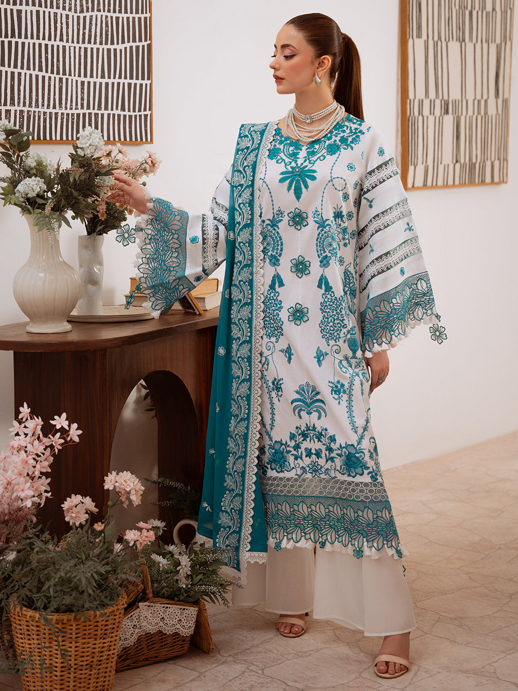 Shanaya Lawn '26 By Mahnur