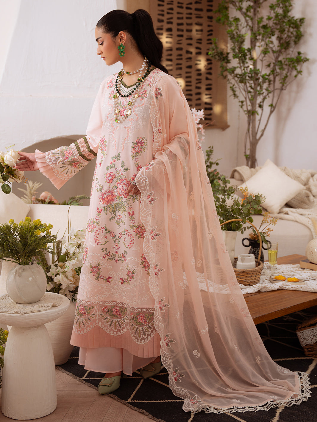 Shanaya Lawn '26 By Mahnur