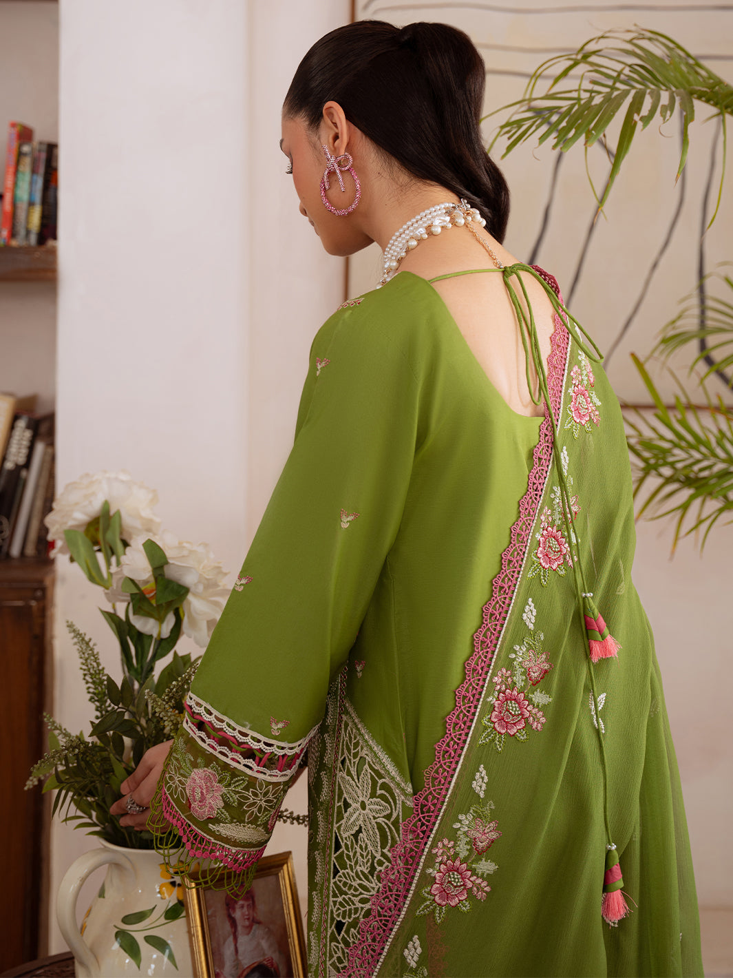 Shanaya Lawn '26 By Mahnur