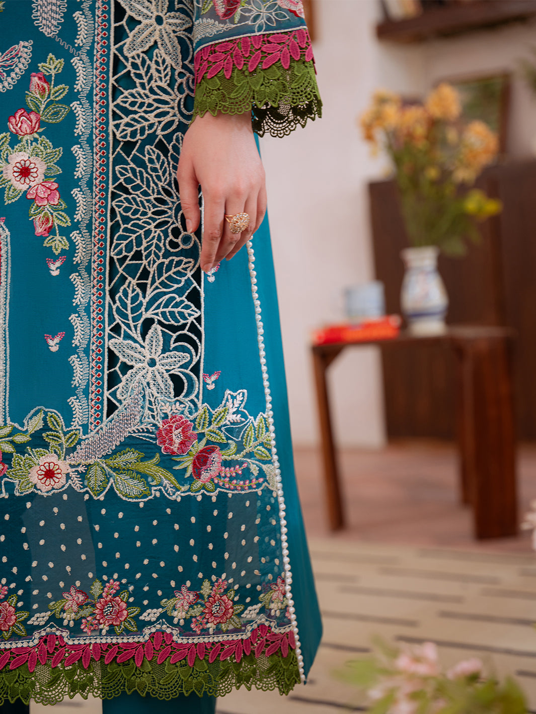 Shanaya Lawn '26 By Mahnur
