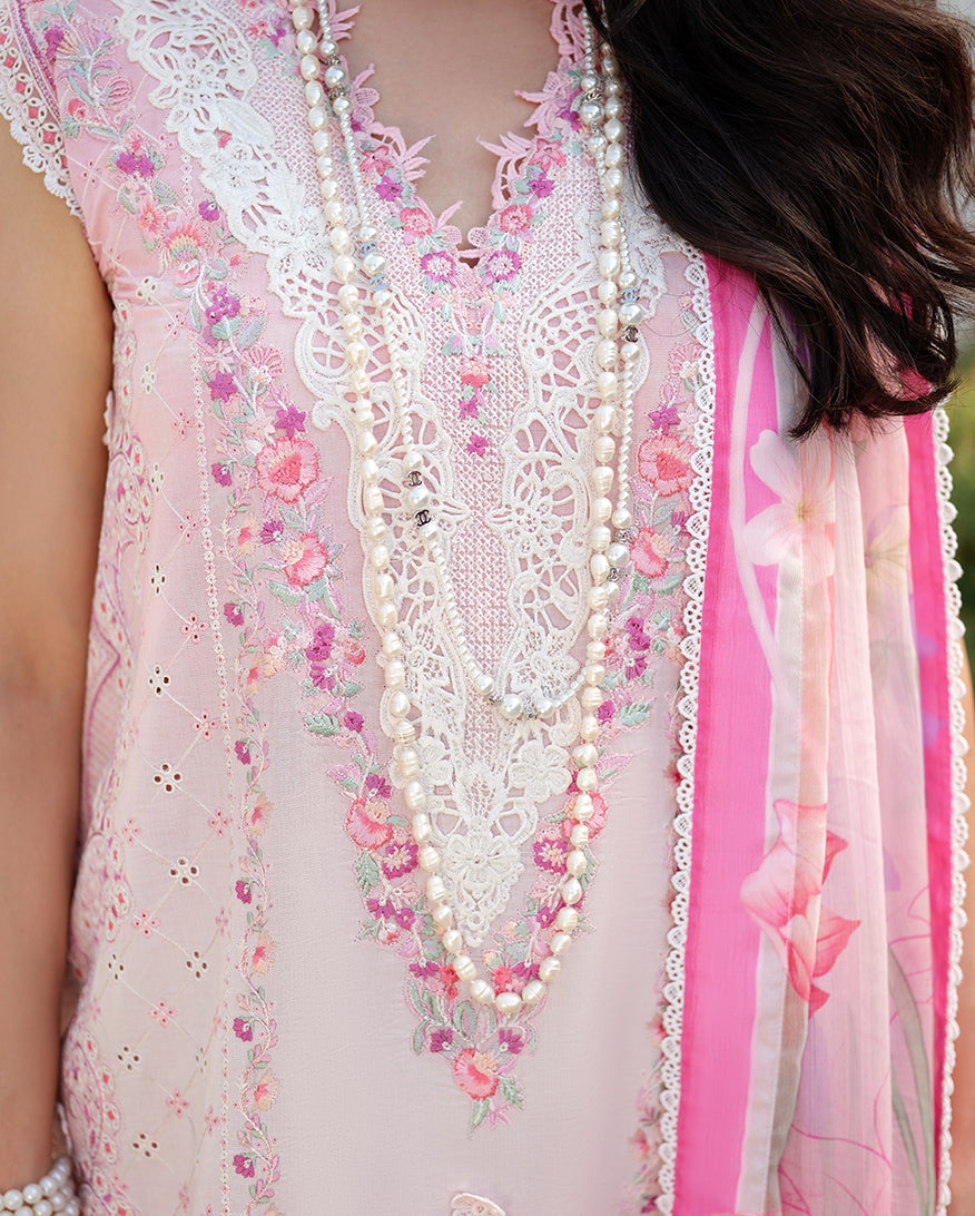Mushq Amoi | luxury lawn'26
