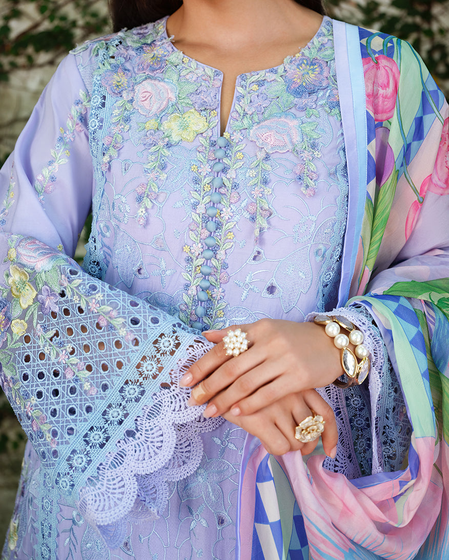 Mushq Amoi | luxury lawn'26