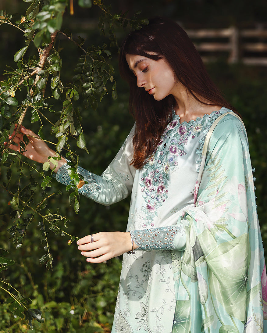Mushq Solace Ombre Chikankari Luxury Lawn '26