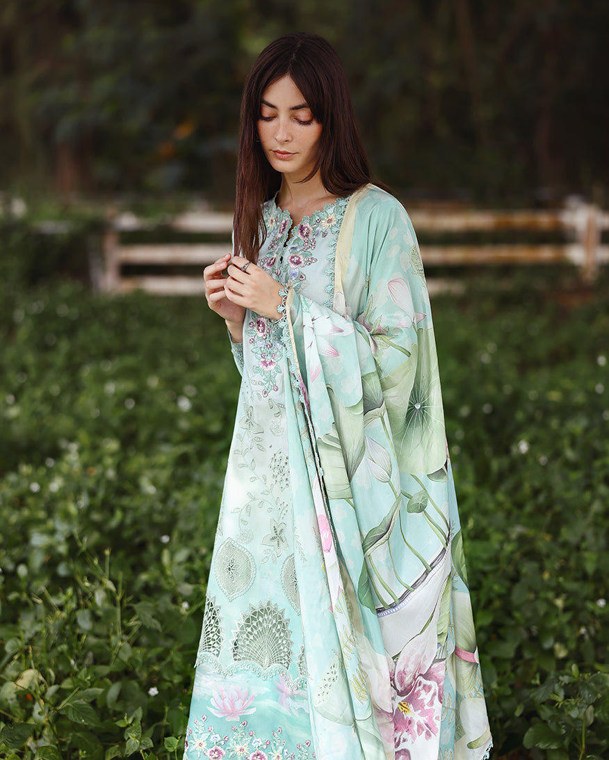 Mushq Solace Ombre Chikankari Luxury Lawn '26