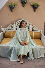 Zaha Luxury Embroidered Lawn Collection By Khadija Shah 24 (02)