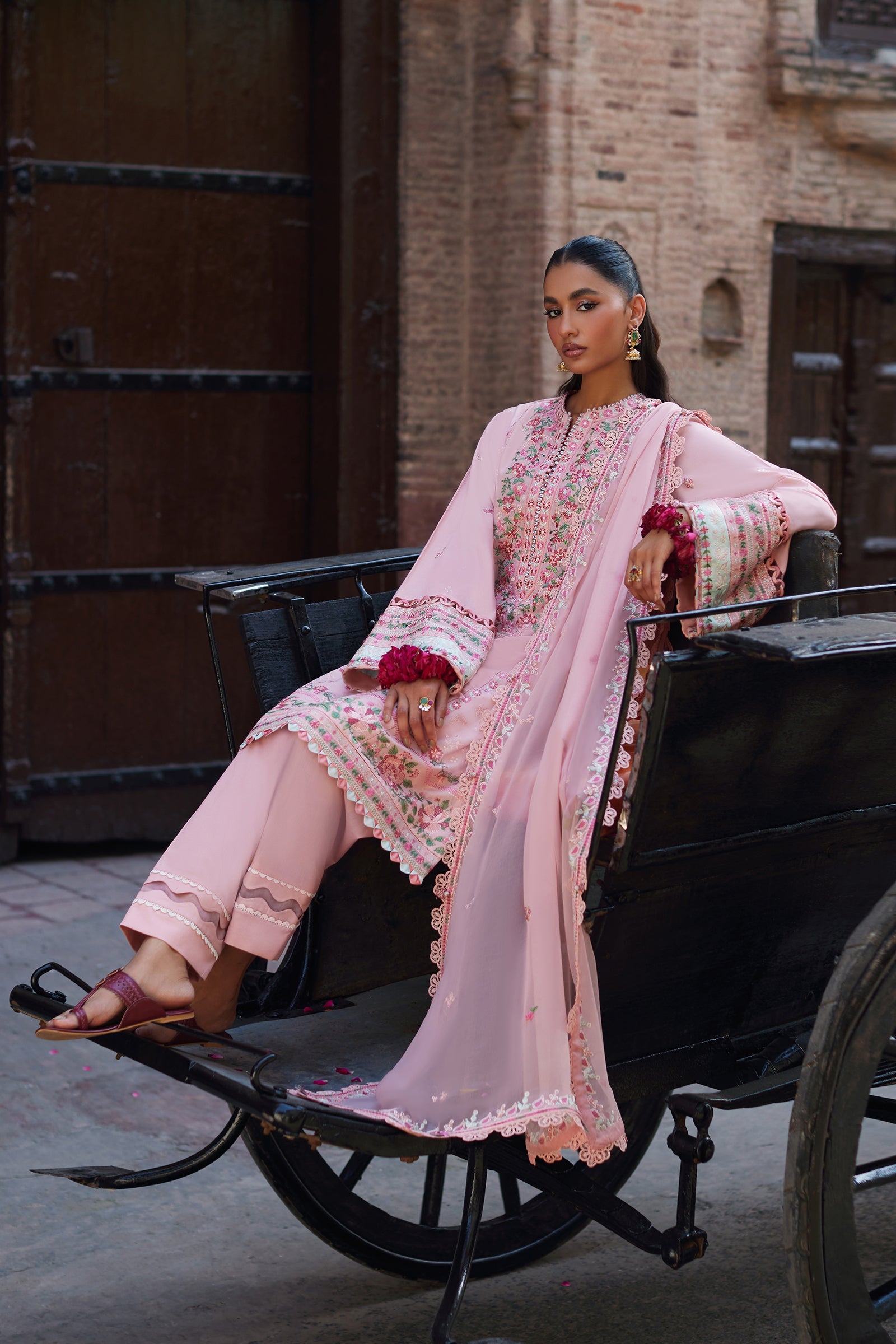 Zaha Luxury Embroidered Lawn Collection By Khadija Shah 24 (07)