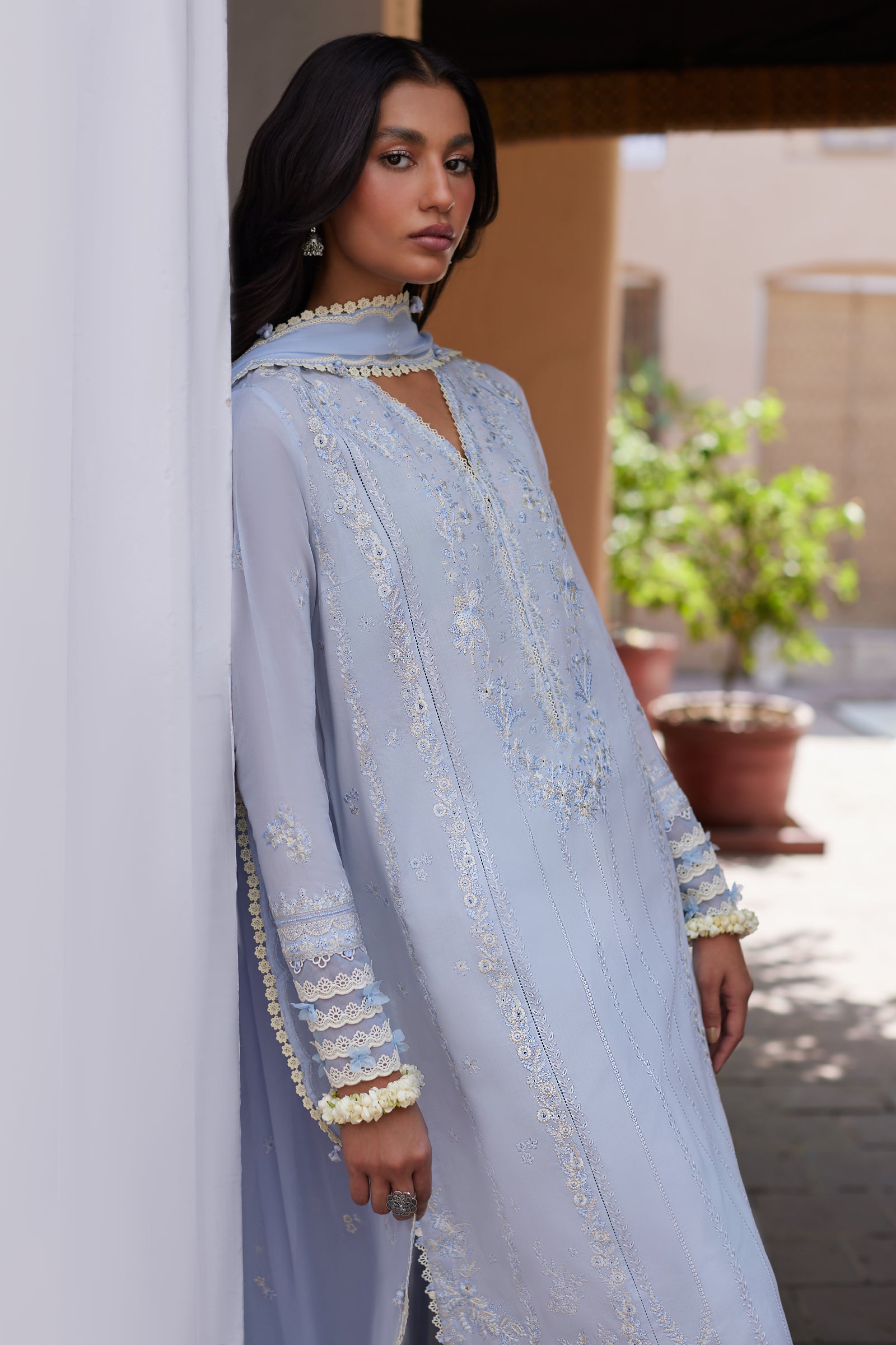 Zaha Luxury Embroidered Lawn Collection By Khadija Shah 24 (01)