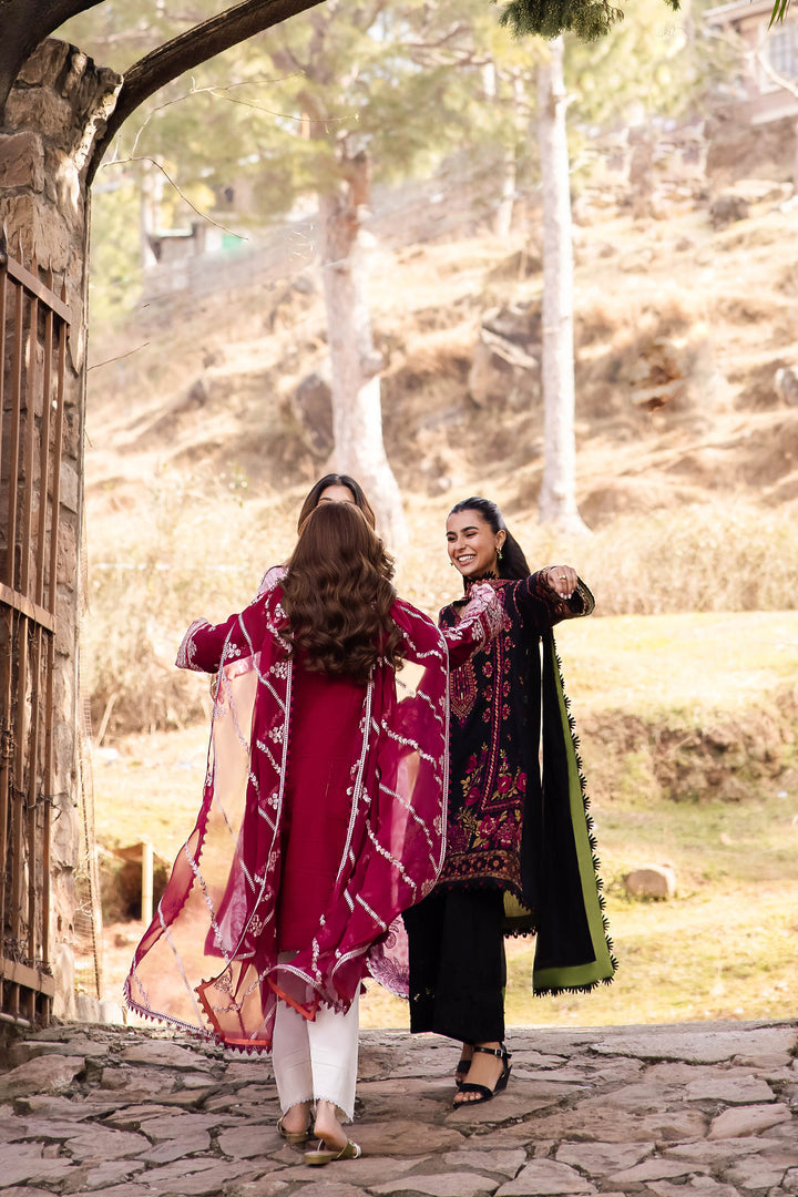 Zaha Embroidered Lawn Collection 24' (8B)