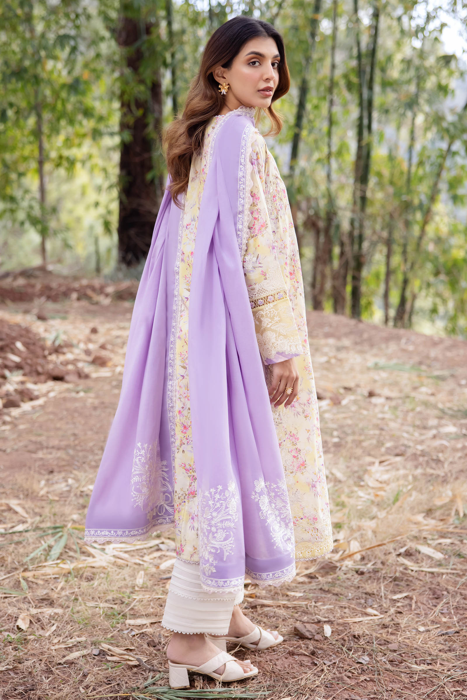 Zaha Embroidered Lawn Collection 24' (13A)