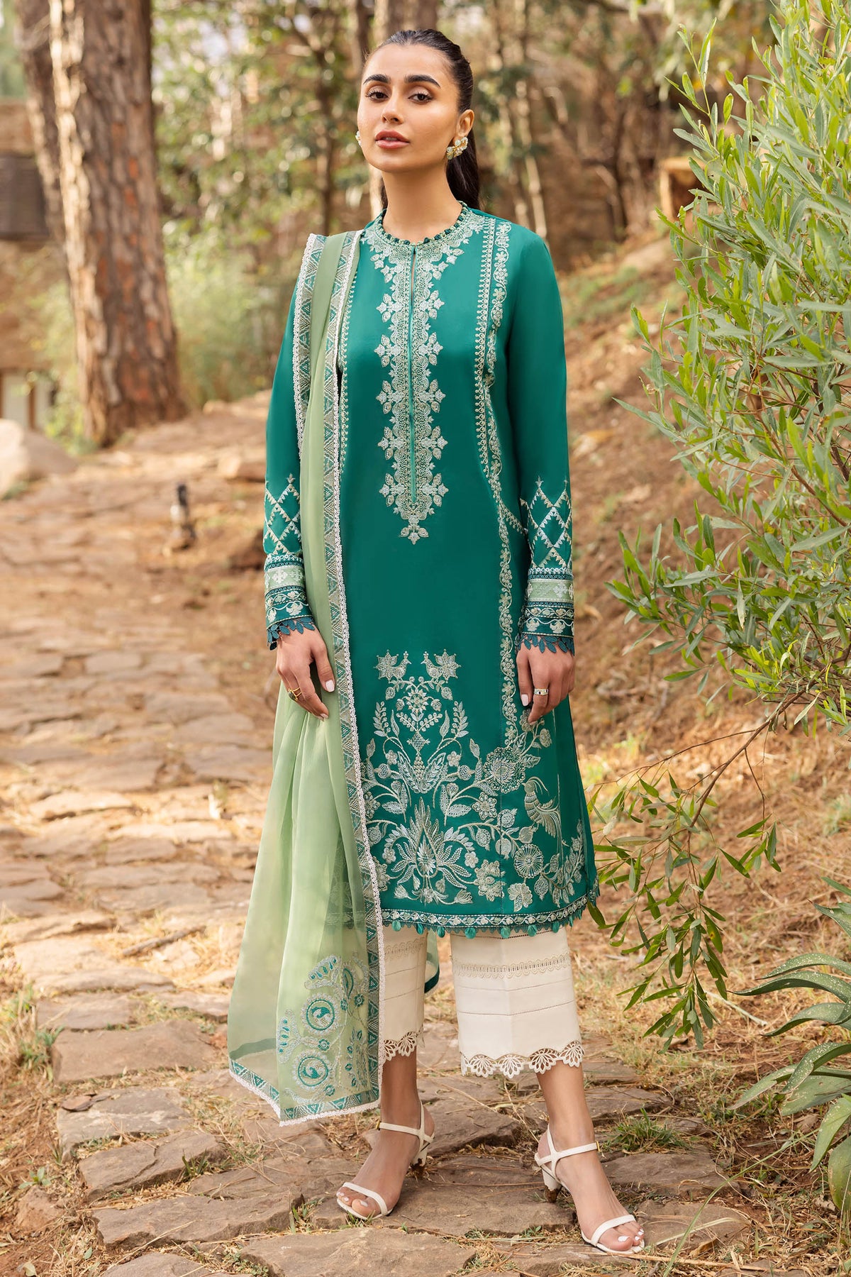 Zaha Embroidered Lawn Collection 24' (11B)