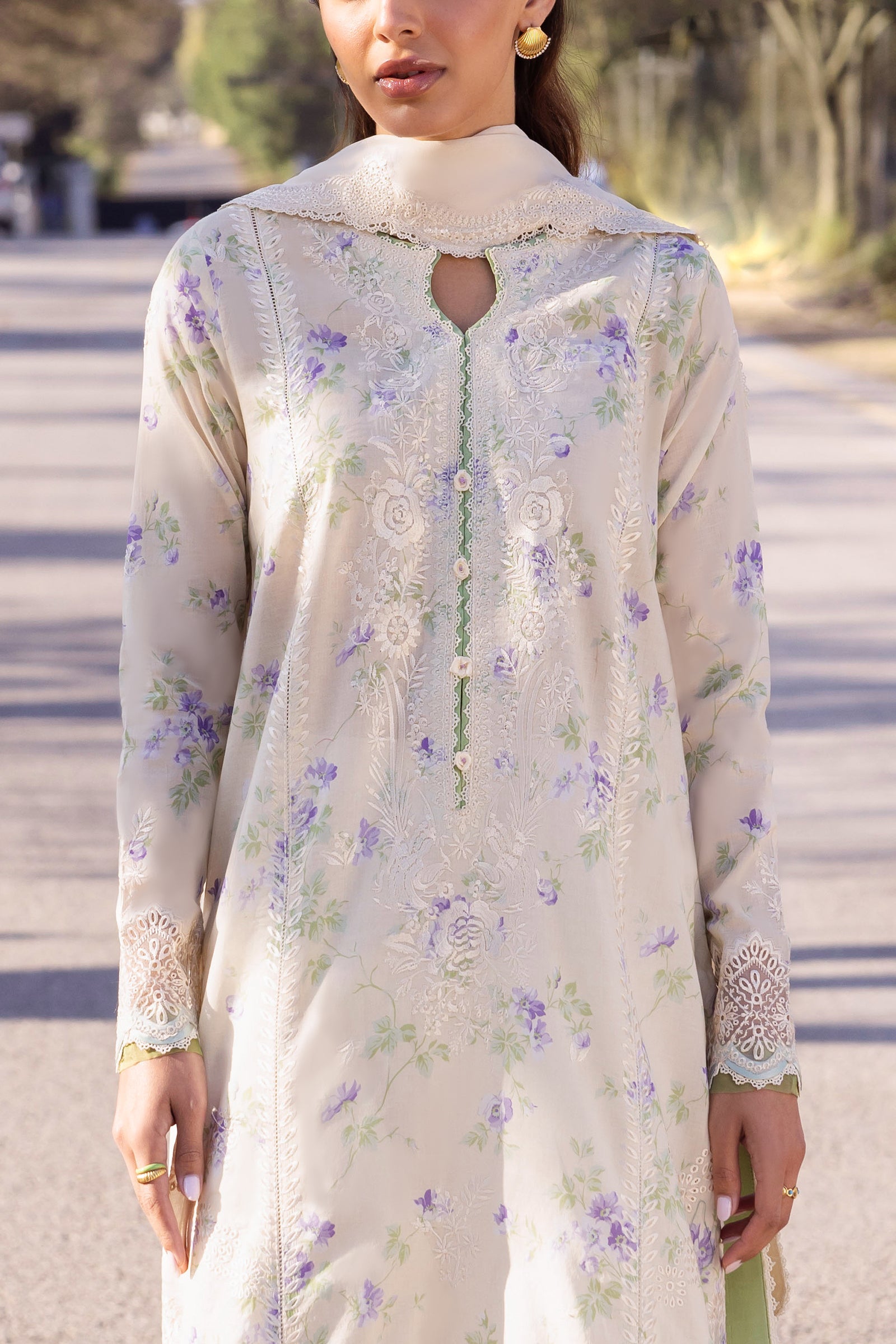 Zaha Embroidered Lawn Collection 24' (4B)