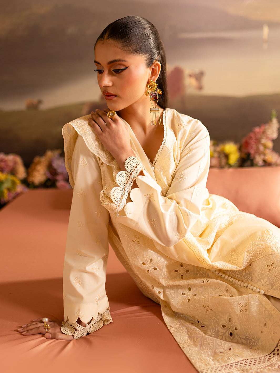 Twilight Luxury Lawn '25 By Mahnur