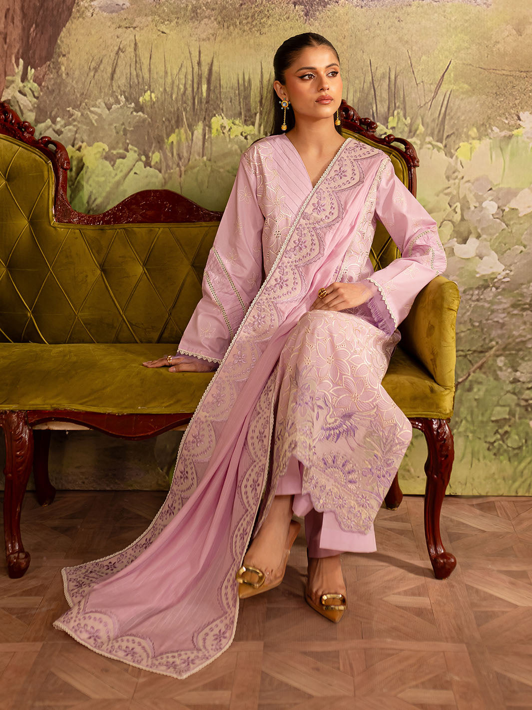 Twilight Luxury Lawn '25 By Mahnur