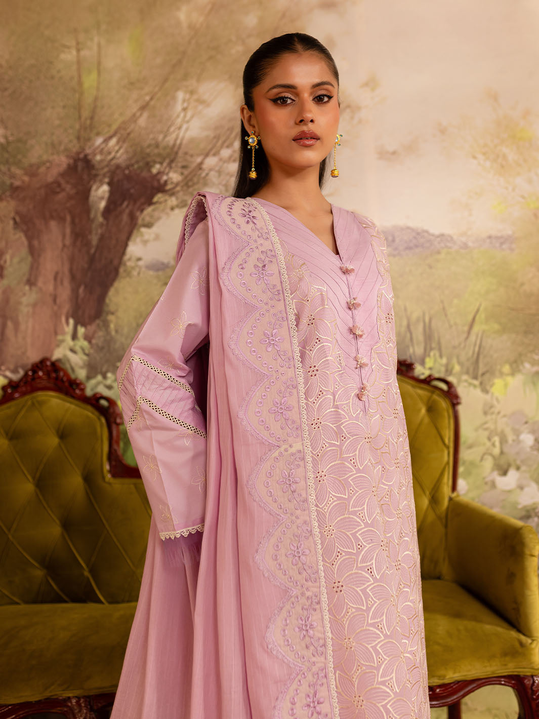 Twilight Luxury Lawn '25 By Mahnur