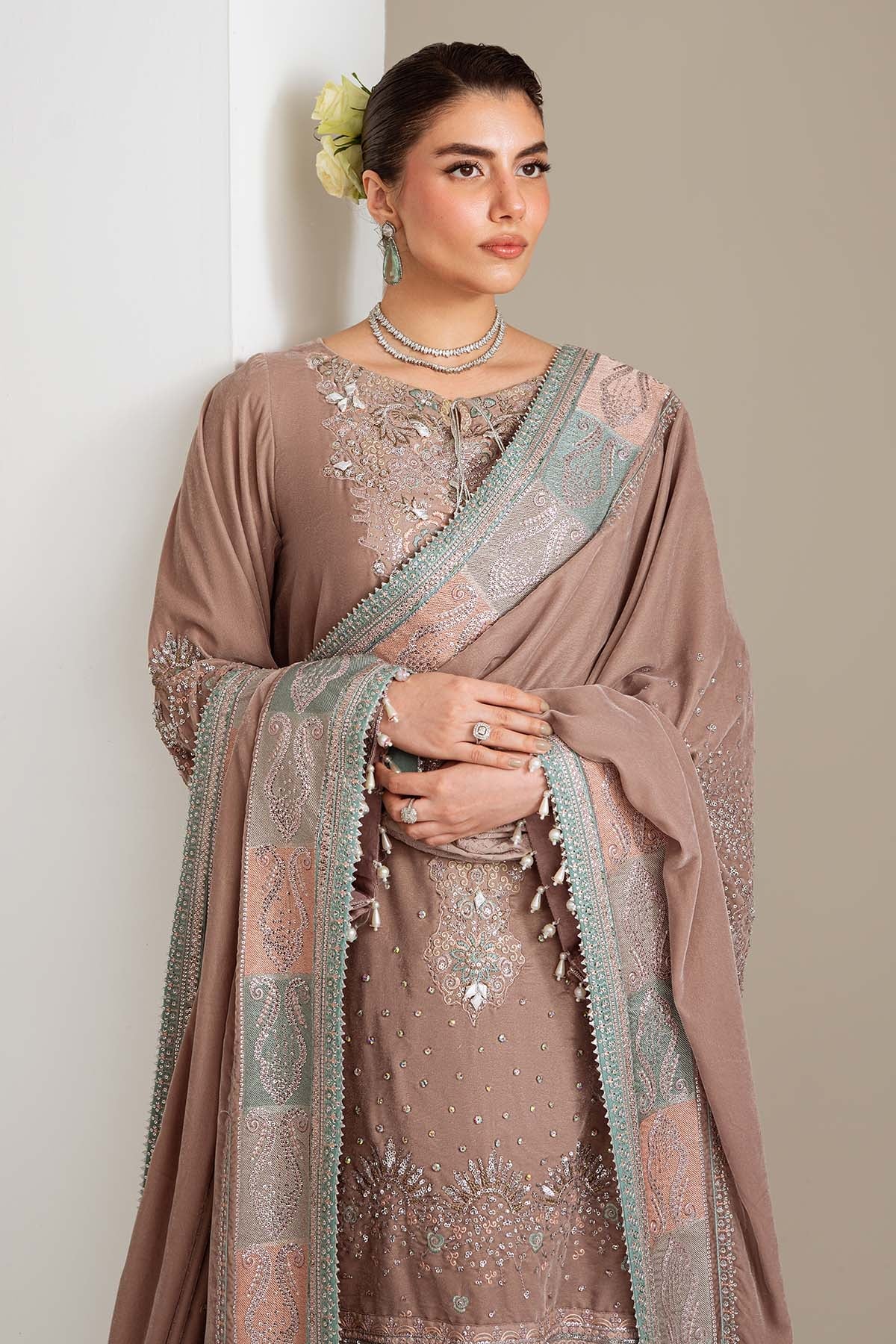 Nureh Maya Velvet 25