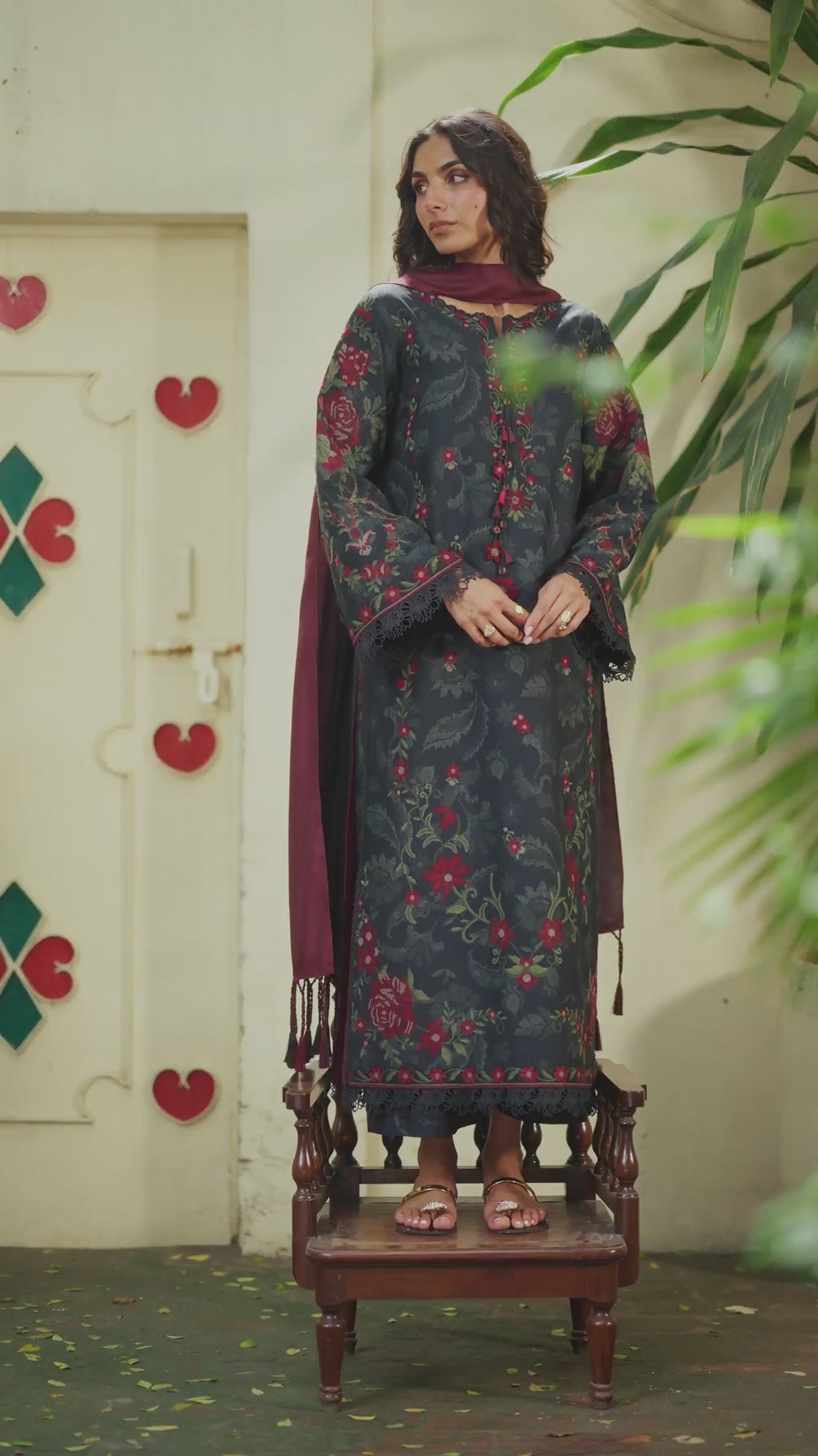 IZNIK PRE-FALL '26