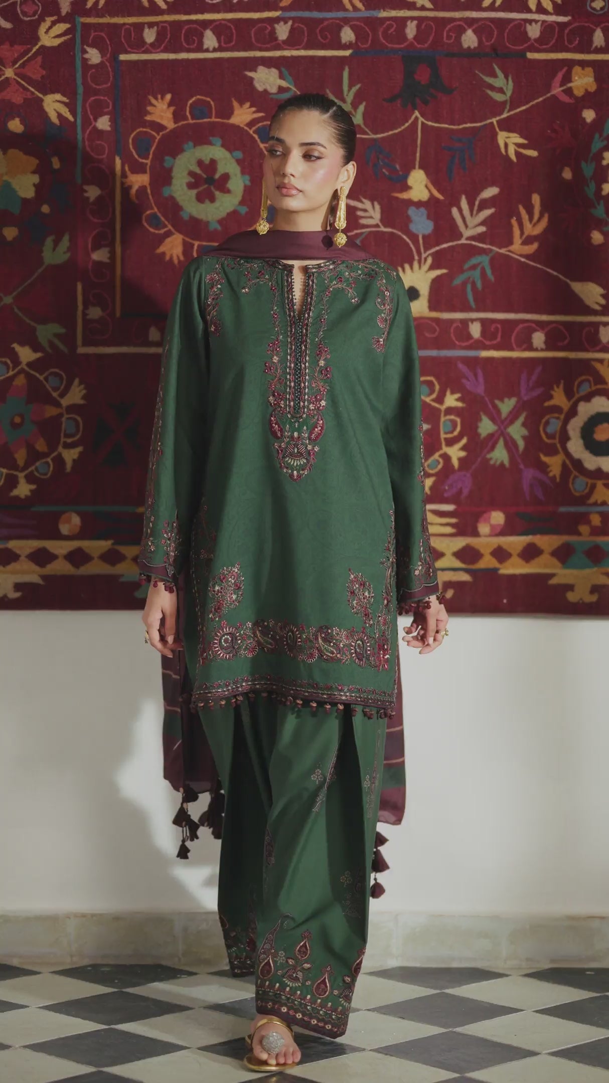 IZNIK PRE-FALL '26