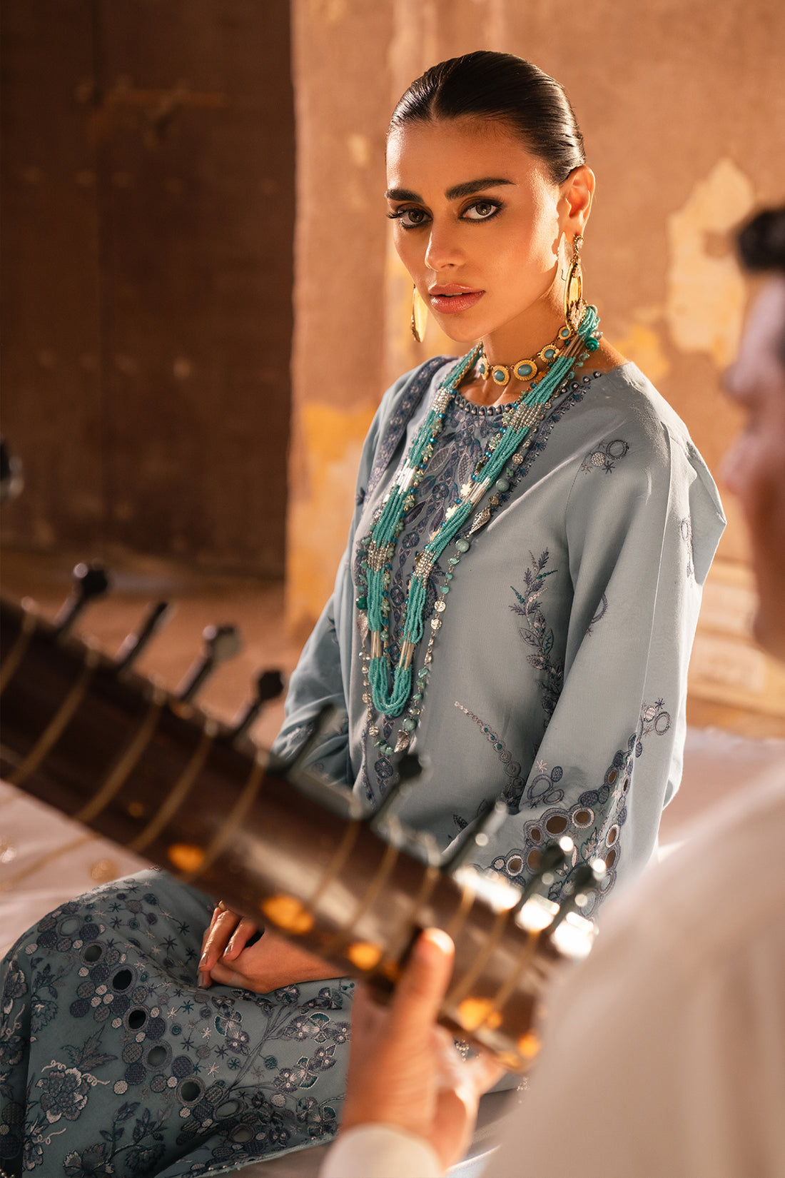 Alizeh Riwayat Luxury Lawn Collection '24 (Sahiba)