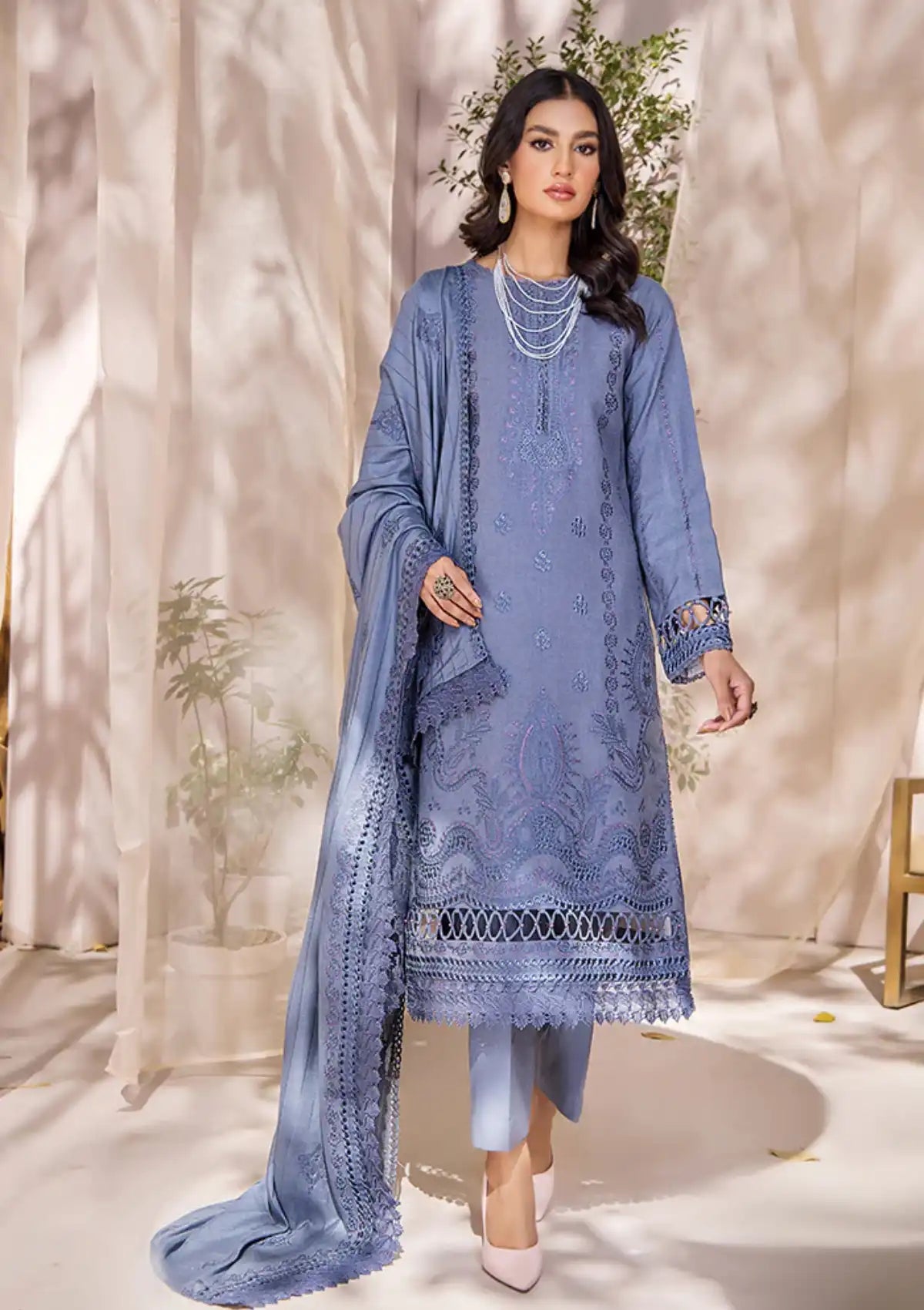 Humdum Jahan-e-Sukhan Embroidered Shawl Collection JS-10