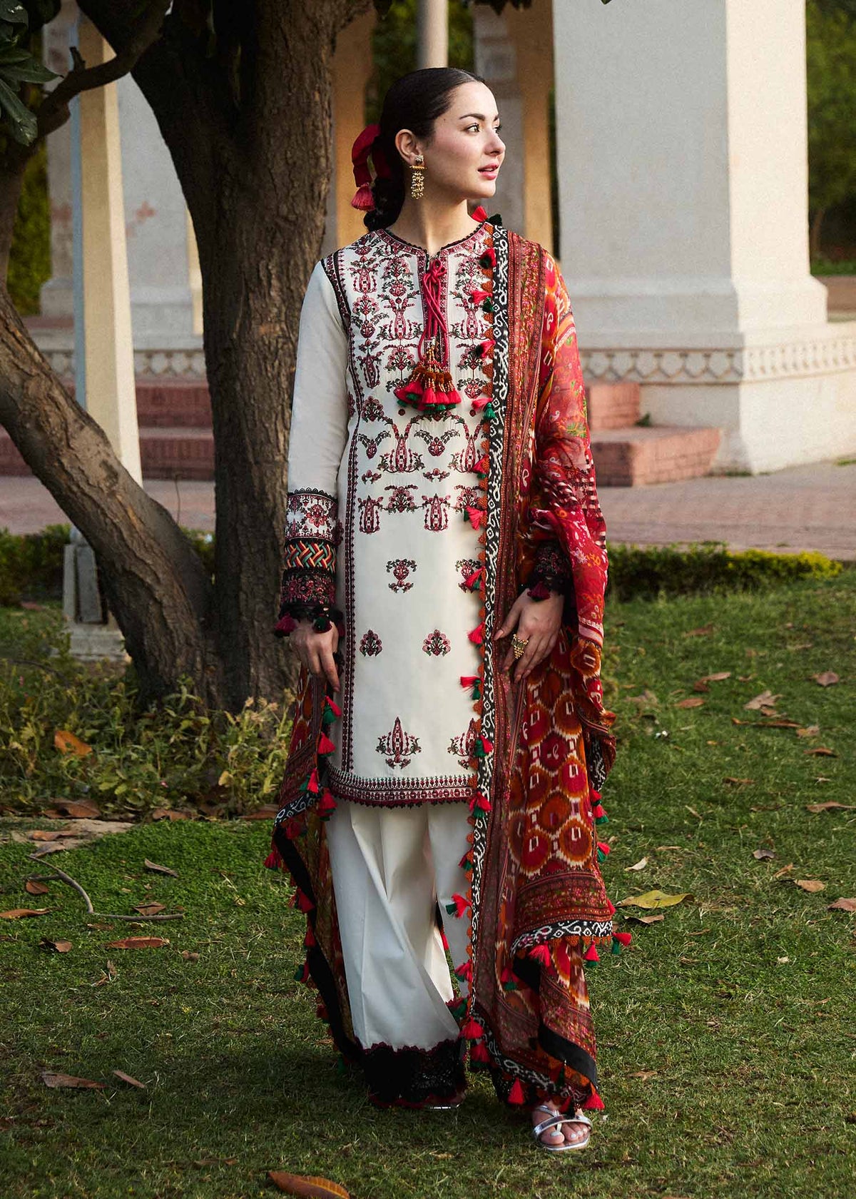 Hussain Rehar Embroidered Prints Lawn Collection 24 (Fawn)