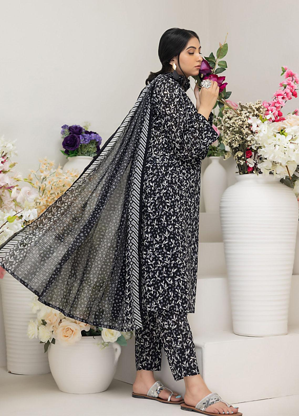 Regalia Salina Black & White Chapter 4 Printed Lawn Collection