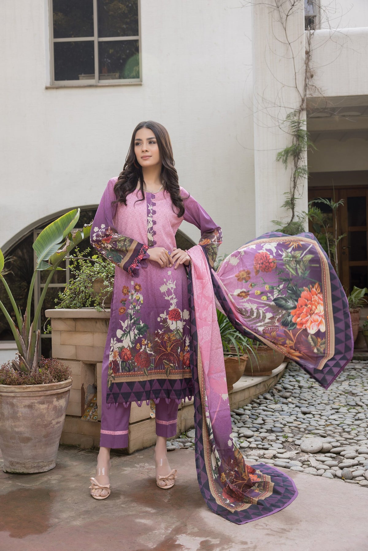 Salina Digital Printed Lawn